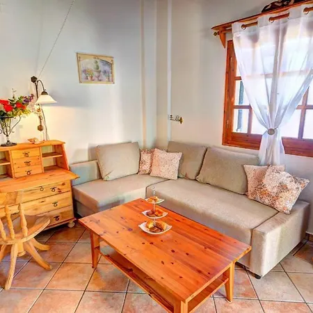 Rolling Stolis Home Katavolos Exterior photo