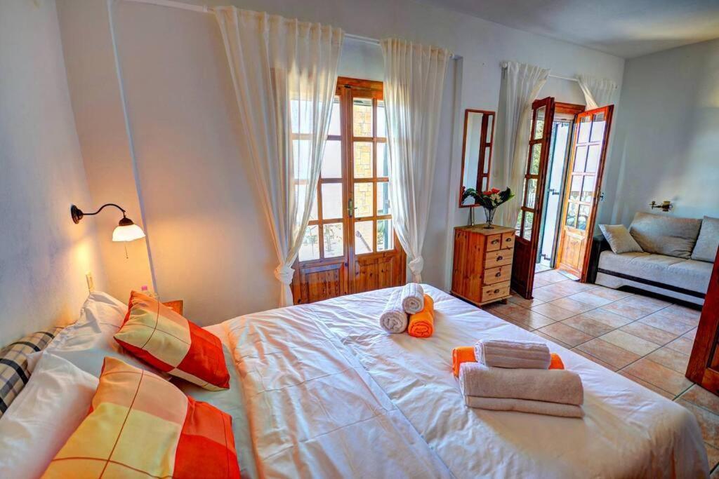 Rolling Stolis Holiday home
